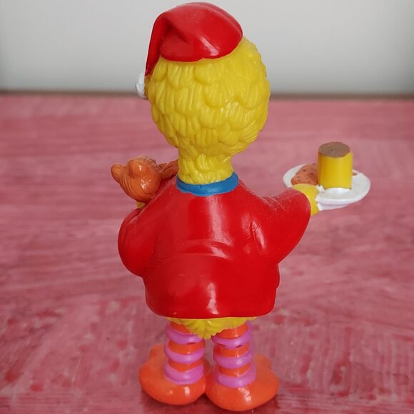 Applause Muppets, Inc - Big Bird with Cookies & Milk for Santa - Picture 2 of 16